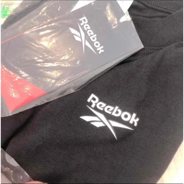 Reebok(リーボック)のReebok トレーニング エッセンシャルズ イージー Tシャツ レディースのトップス(Tシャツ(半袖/袖なし))の商品写真