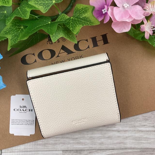 新品未使用　プレゼント用　COACHコーチ　レディース　メンズ長財布　ホワイト