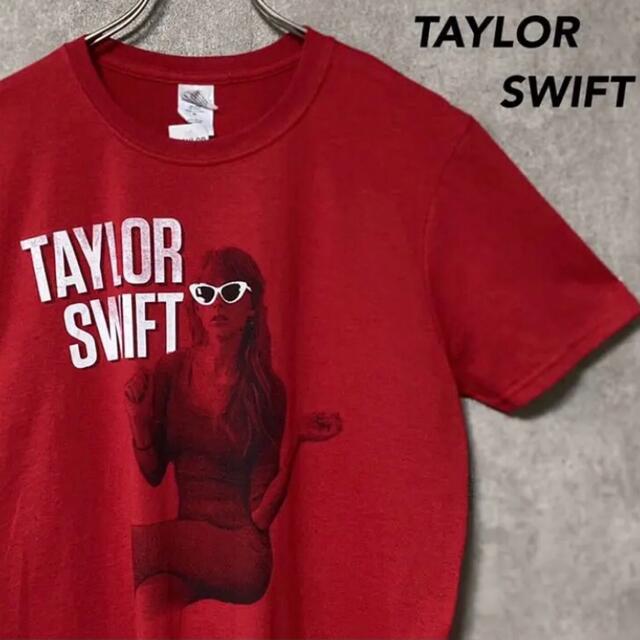 【新品未使用】Taylor Swift テイラースウィフト RED Tシャツ エンタメ/ホビーのタレントグッズ(ミュージシャン)の商品写真