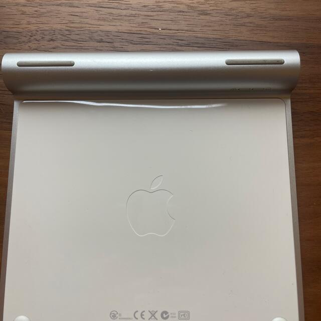 Apple(アップル)のApple Magic Trackpad A1339 【箱付き】 スマホ/家電/カメラのPC/タブレット(PC周辺機器)の商品写真