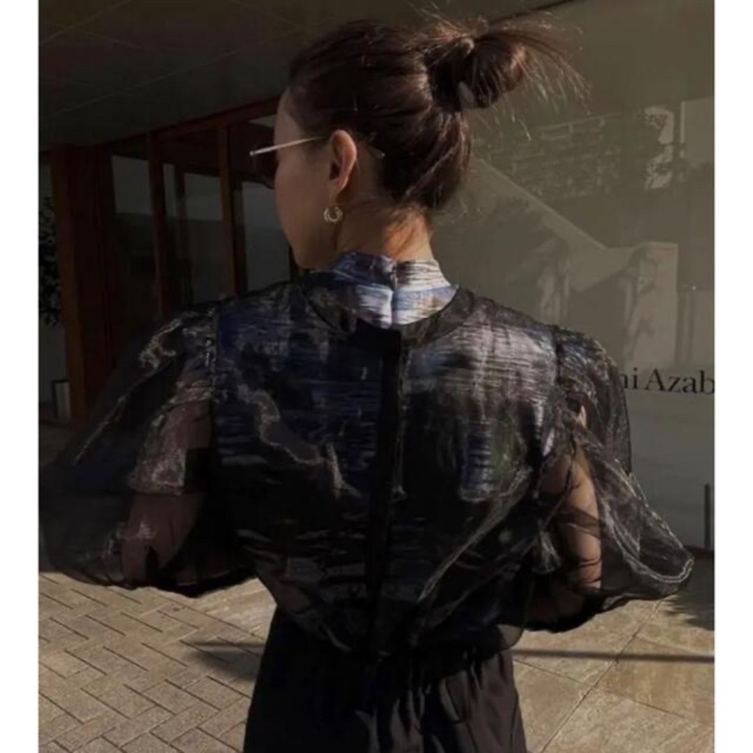 Ameri VINTAGE(アメリヴィンテージ)の新品Ameri MEDI PRINT LAYERED SHEER SET TOP レディースのトップス(シャツ/ブラウス(長袖/七分))の商品写真