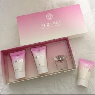 ヴェルサーチ(VERSACE)のVERSACEヴェルサーチ ブライトクリスタルDX ミニコフレ&ボディローション(ボディローション/ミルク)