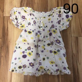 ベベ(BeBe)のBeBe 花柄　半袖ワンピース　90 女の子(ワンピース)