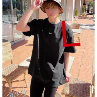 レディー Tシャツ・カットソー(メンズ)の通販 200点以上 | Radyの 正規品特価セール 最新22年SS超大人気究極のRadyラインロゴTシャツ完全未開封Mサイズ Tシャツ/カットソー(半袖/袖なし)