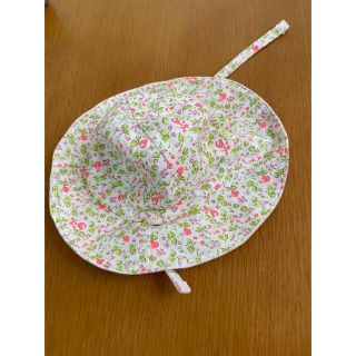 ベビーギャップ(babyGAP)のベビーギャップ　花柄帽子48cm (帽子)