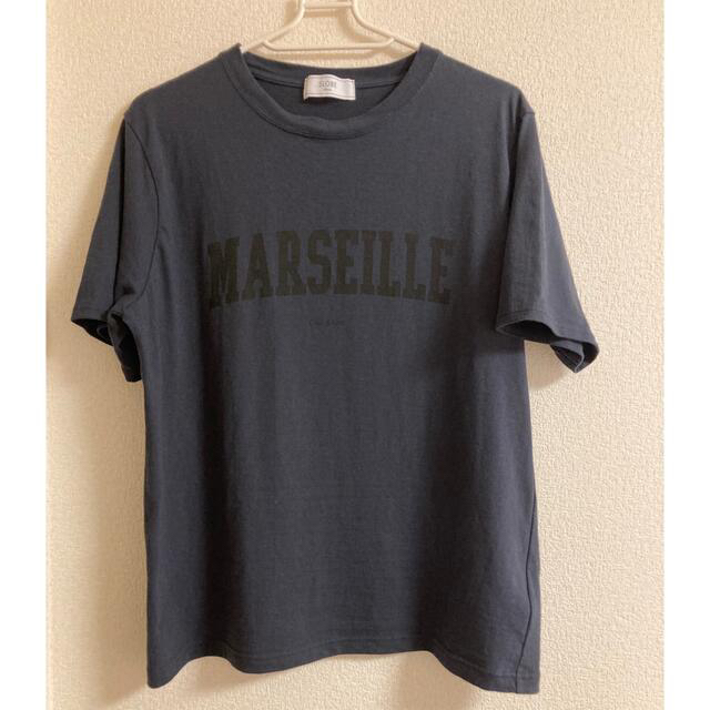 SLOBE IENA(スローブイエナ)のスローブイエナ　MARSEILLE ロゴTシャツ　グレー レディースのトップス(Tシャツ(半袖/袖なし))の商品写真