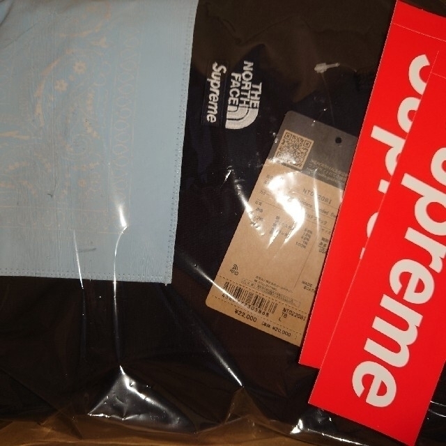 Supreme(シュプリーム)のSupreme TNF Bandana Hooded Sweatsh Lサイズ エンタメ/ホビーのエンタメ その他(その他)の商品写真