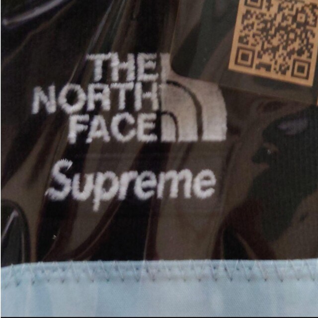 Supreme(シュプリーム)のSupreme TNF Bandana Hooded Sweatsh Lサイズ エンタメ/ホビーのエンタメ その他(その他)の商品写真