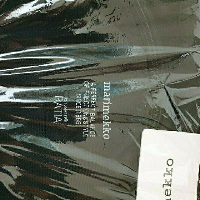 marimekko(マリメッコ)の【新品】marimekko マリメッコ　ショルダーバッグ　黒　My Things レディースのバッグ(ショルダーバッグ)の商品写真