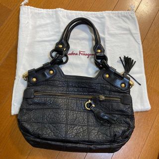 サルヴァトーレフェラガモ(Salvatore Ferragamo)のサルバトーレフェラガモ　バッグ(ハンドバッグ)