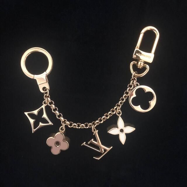 ピンク LOUIS バッグチャーム チャーム キーホルダーの通販 by Maple