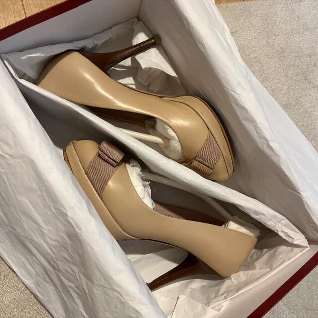 Ferragamo(フェラガモ)のフェラガモ　オープントゥ　パンプス レディースの靴/シューズ(ハイヒール/パンプス)の商品写真