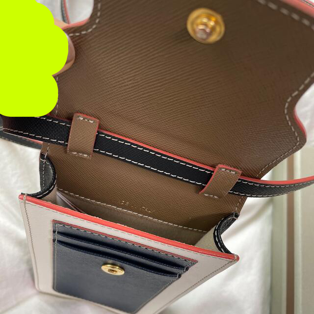 Marni - MARNI スマホ ショルダー(箱付き)の通販 by のあ|マルニ