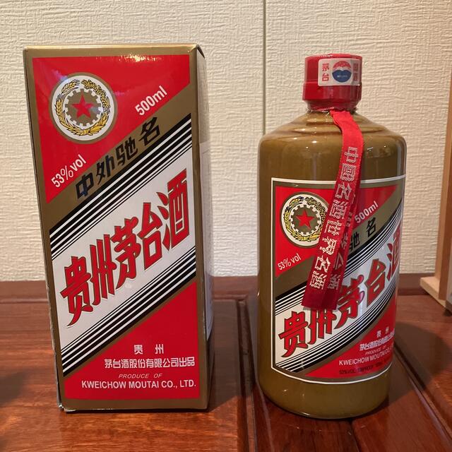 マオタイ　茶色ボトル　500ml 未開封 食品/飲料/酒の酒(蒸留酒/スピリッツ)の商品写真