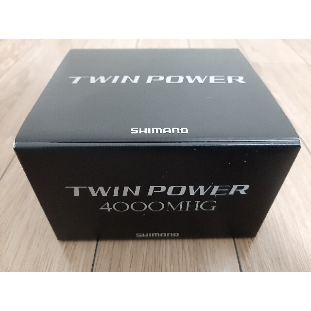 新品未使用シマノ20 TWIN POWER 4000MHG