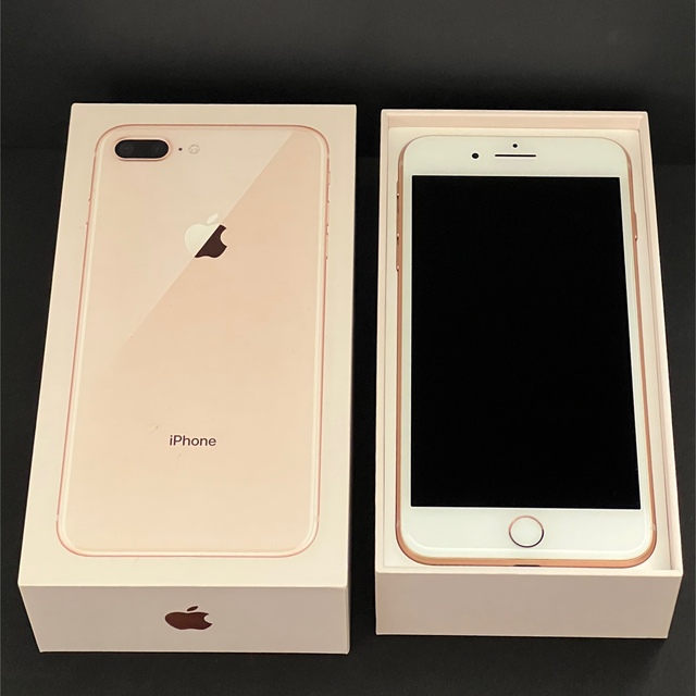 iPhone(アイフォーン)の★美品★iPhone8 Plus ゴールド 256GB SIMロック解除 スマホ/家電/カメラのスマートフォン/携帯電話(スマートフォン本体)の商品写真