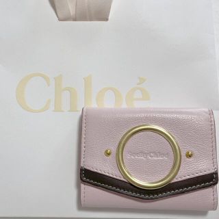 シーバイクロエ(SEE BY CHLOE)のSeeByChloe シーバイクロエ　ミニ財布　折り財布　ピンク　ゴールド(財布)