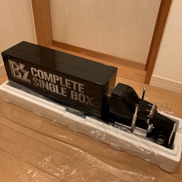 国産】 B'z COMPLETE SINGLE BOX トレーラーエディション ポップス+