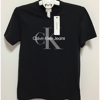 カルバンクライン(Calvin Klein)の新品　Calvin Klein Jeans メンズ  ビッグロゴ　Tシャツ(Tシャツ/カットソー(半袖/袖なし))