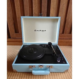 オンキヨー(ONKYO)の［送料込］ONKYO ポータブルレコードプレーヤー ソニックブルー OCP-01(ポータブルプレーヤー)