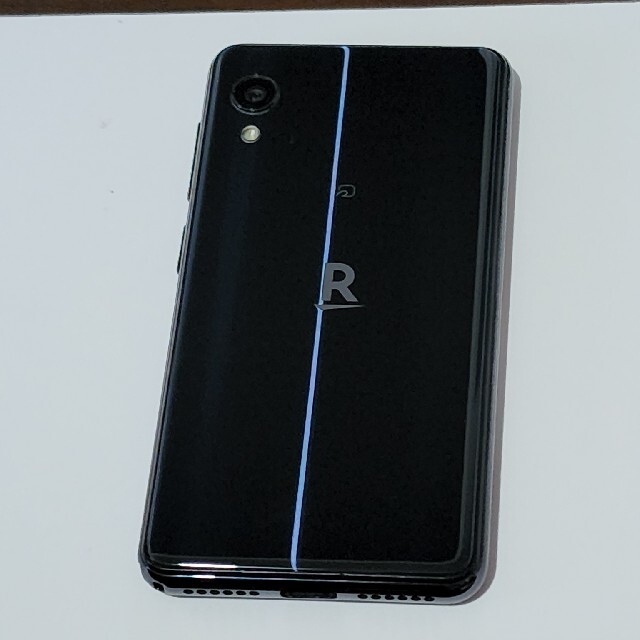 Rakuten(ラクテン)のRakuten mini C330 黒 ブラック スマホ/家電/カメラのスマートフォン/携帯電話(スマートフォン本体)の商品写真