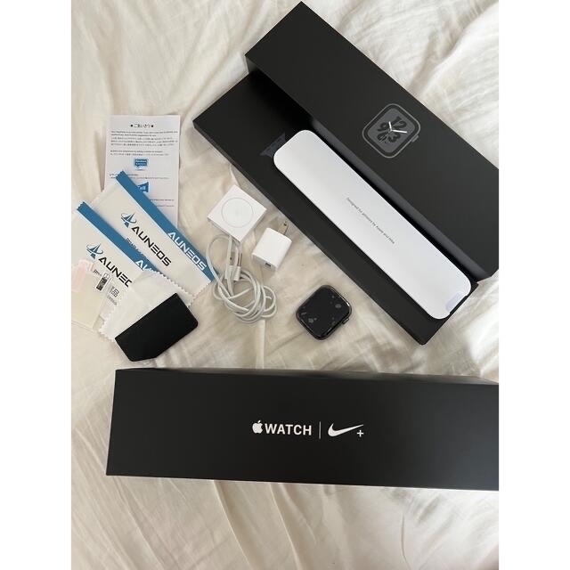 Apple Watch Series 4 Nike+ グレイアルミニウム アンス