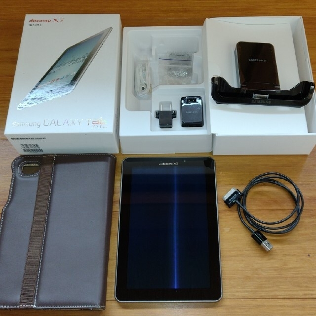 Galaxy(ギャラクシー)のSAMSUNG GALAXY Tab 7.7 Plus SC-01E Light スマホ/家電/カメラのPC/タブレット(タブレット)の商品写真