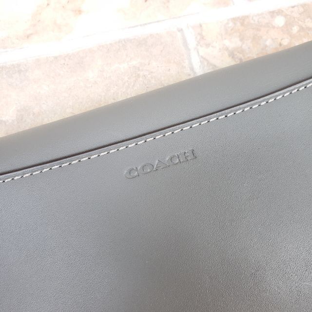 COACH(コーチ)のCOACH コーチ ☆ レザー ストラップ付 クラッチ ポーチ リストレット レディースのファッション小物(ポーチ)の商品写真