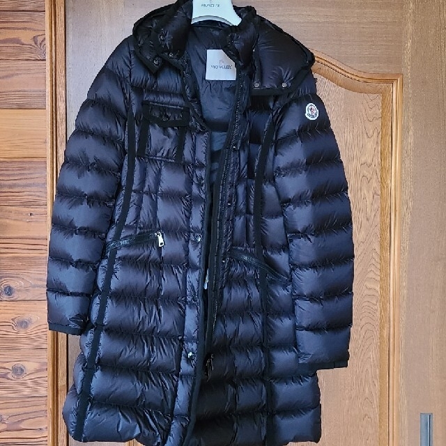 MONCLER　エルミンヌ　美品　定番人気