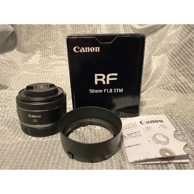 新品同様 Canon RF50mm F1.8 STM フード付き レンズ(単焦点) 新品同様 Canon RF50mm F1.8 STM フード付き レンズ(単焦点)