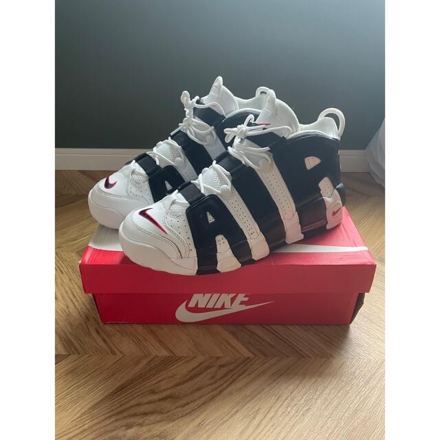 NIKE AIR MORE UPTEMPOナイキモアテン（モアテン）