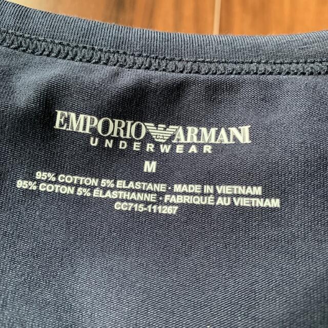 Emporio Armani(エンポリオアルマーニ)の【新品】EMPORIO ARMANI アルマーニ Tシャツ メンズ 紺 M メンズのトップス(Tシャツ/カットソー(半袖/袖なし))の商品写真