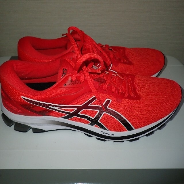 asics(アシックス)の28.5cm GT-1000 10 メンズの靴/シューズ(スニーカー)の商品写真