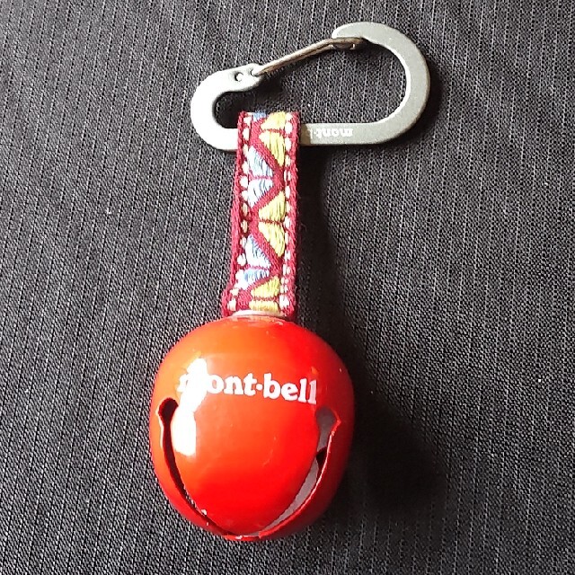 mont bell(モンベル)のモンベル　熊鈴(レッド) スポーツ/アウトドアのアウトドア(登山用品)の商品写真