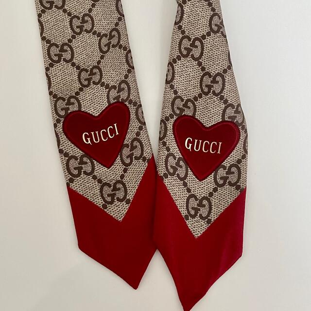 GUCCI バレンタイン限定 スカーフ