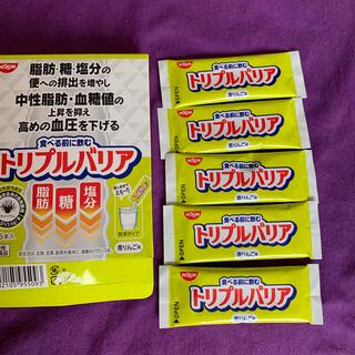 ニッシンショクヒン(日清食品)のトリプルバリア　5包(その他)