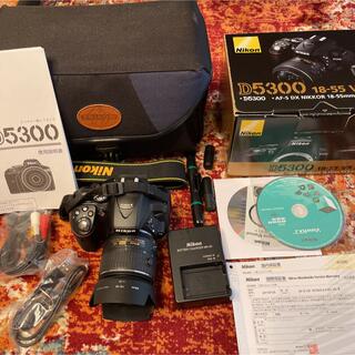 ニコン(Nikon)のニコン　カメラ　D5300 (ミラーレス一眼)