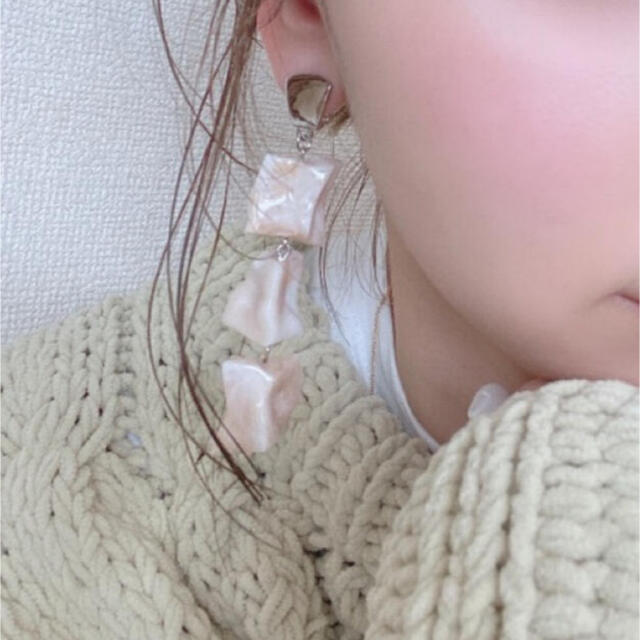 TODAYFUL(トゥデイフル)のAgawd ruggit earring ハンドメイドのアクセサリー(イヤリング)の商品写真