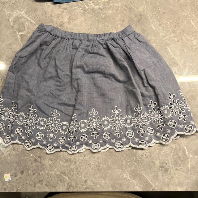 babyGAP(ベビーギャップ)のスカート　裾花柄　ブルーグレー　babygap キッズ/ベビー/マタニティのキッズ服女の子用(90cm~)(スカート)の商品写真