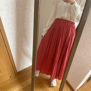 サマンサモスモス(SM2)の赤色　ロングプリーツスカート　サマンサモスモス(ロングスカート)