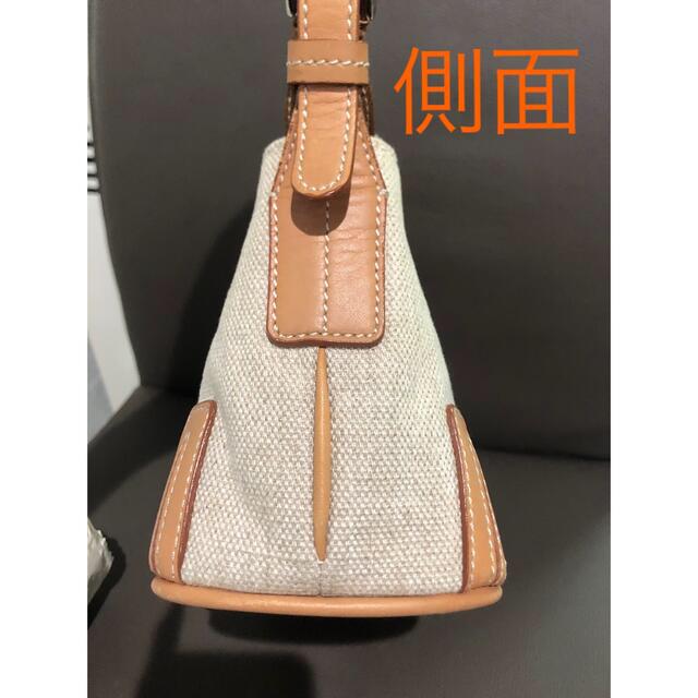 BURBERRY(バーバリー)の美品　ショルダーバッグ　BURBERRY バーバリー　2.3回使用　美品 レディースのバッグ(ショルダーバッグ)の商品写真