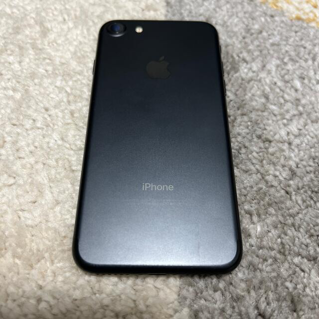 iPhone(アイフォーン)のiPhone7 32GB モデルA1779 背面マット スマホ/家電/カメラのスマートフォン/携帯電話(スマートフォン本体)の商品写真