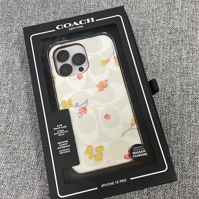 COACH - コーチ iPhone 13 Pro ケース シグネチャー キャンバス 花柄
