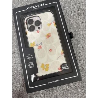 コーチ(COACH)のコーチ　iPhone 13 Pro ケース シグネチャー キャンバス　花柄　新品(iPhoneケース)