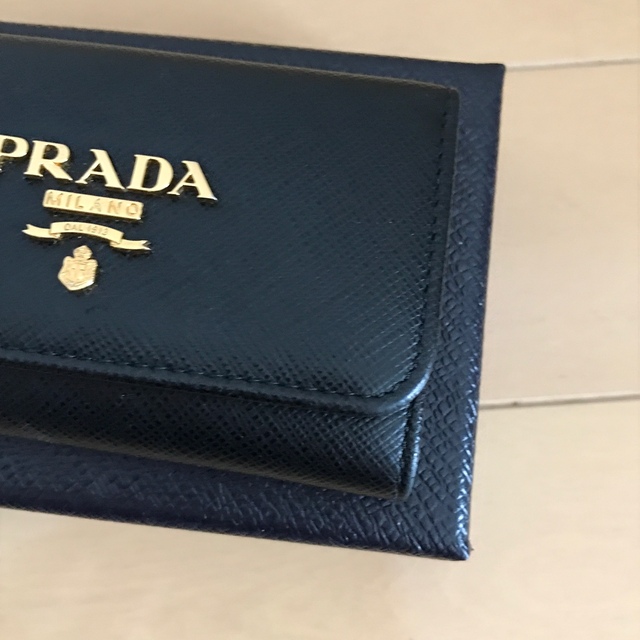 新型　美品　PRADA プラダ　マルチカラー　キーリング付き　キーケース