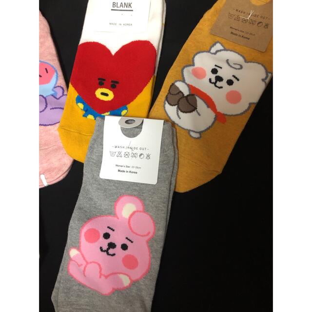 防弾少年団(BTS)(ボウダンショウネンダン)のBTS bt21 靴下　セット売り レディースのレッグウェア(ソックス)の商品写真