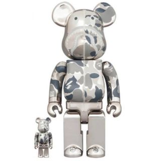 ベアブリック(BE@RBRICK)のBE@RBRICK BAPE CAMO SHARK 400% SILVER(その他)