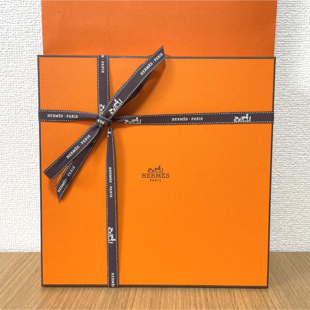 新品 2枚 ギフト包装】エルメス モザイク 〈プラチナ〉 スーププレート