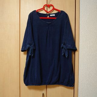 やわらかデニム袖リボンシャツ　カットソー　ネイビー(カットソー(半袖/袖なし))