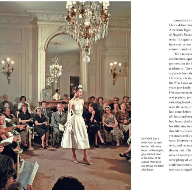 Christian Dior(クリスチャンディオール)のDIORディオール　洋書　Little Book of Dior エンタメ/ホビーの本(洋書)の商品写真